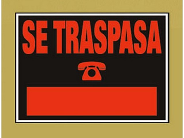 CARTEL SE TRASPASA 70x50 CM